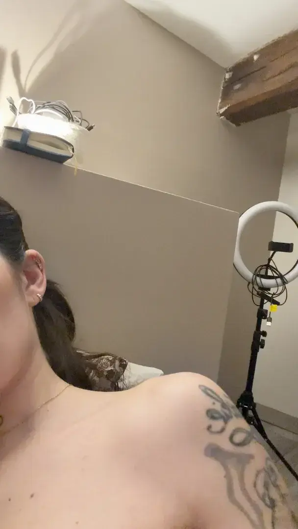 Abo GRATUIT 0€ sans code 💋#milf #grosseins