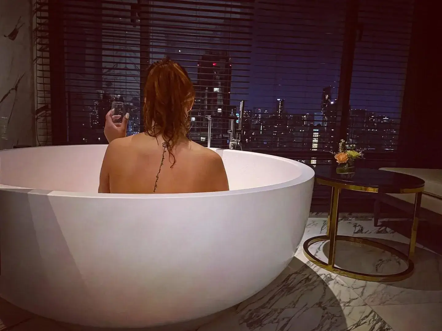 Leak & nude 2 — _madame_s_i