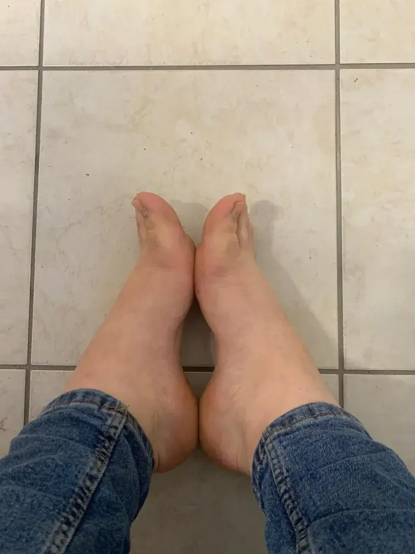 Leak & nude 5 — Mes_jolis_pieds_francais