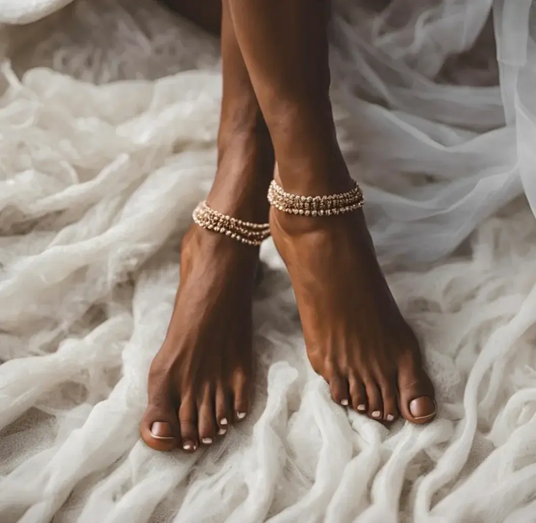 Leak & nude 4 — Lys-petits-pieds