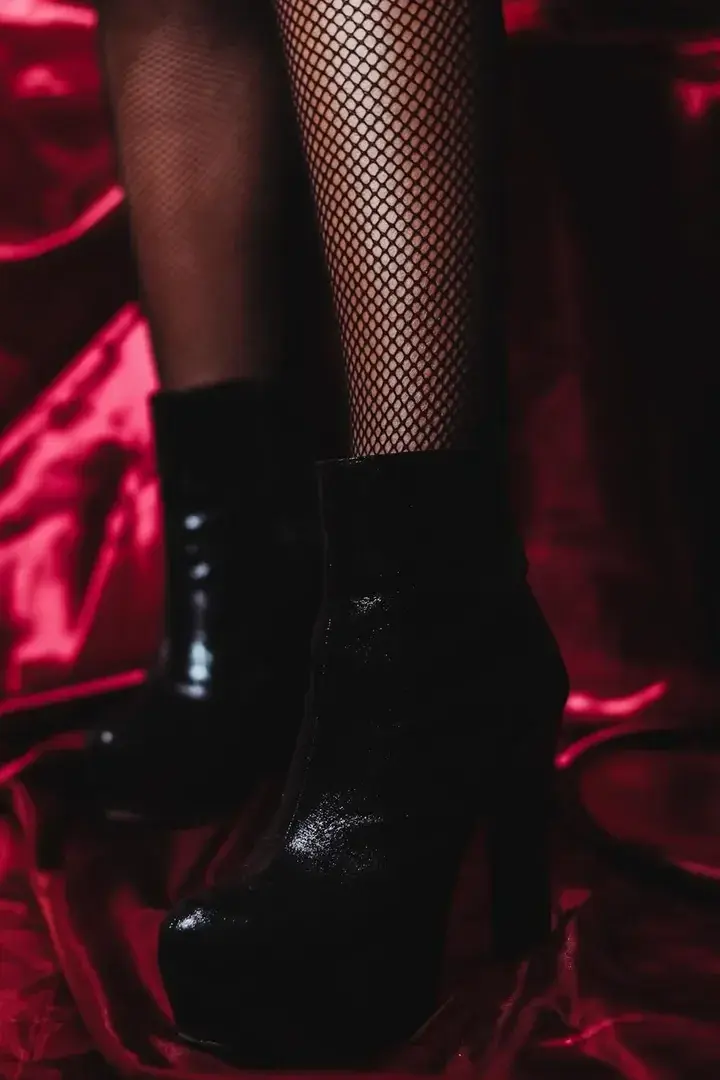 Leak & nude 1 — Mmefemmefatale