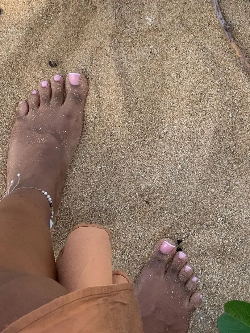 Leak & nude 2 — Feettoiamoi