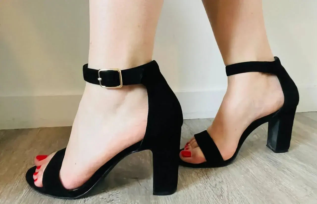 Profite de -20% sur tout les abonnements et demande de contenue avec le code MYM20 🥰😘