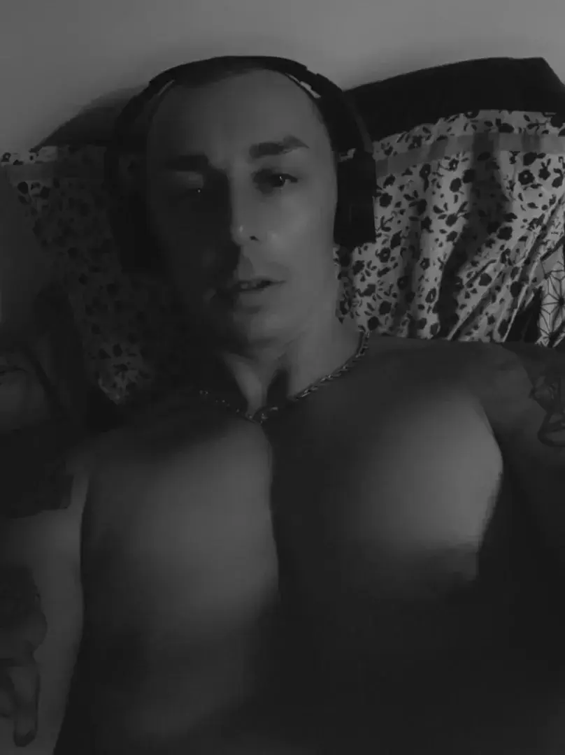 Leak & nude 2 — Jojo151992