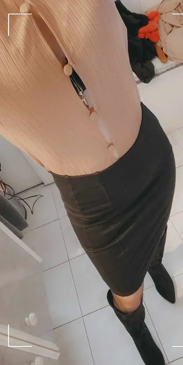 Leak & nude MYM — Couple2729 : « Comment tu me trouve ? ❤️😘 » (MYM)
