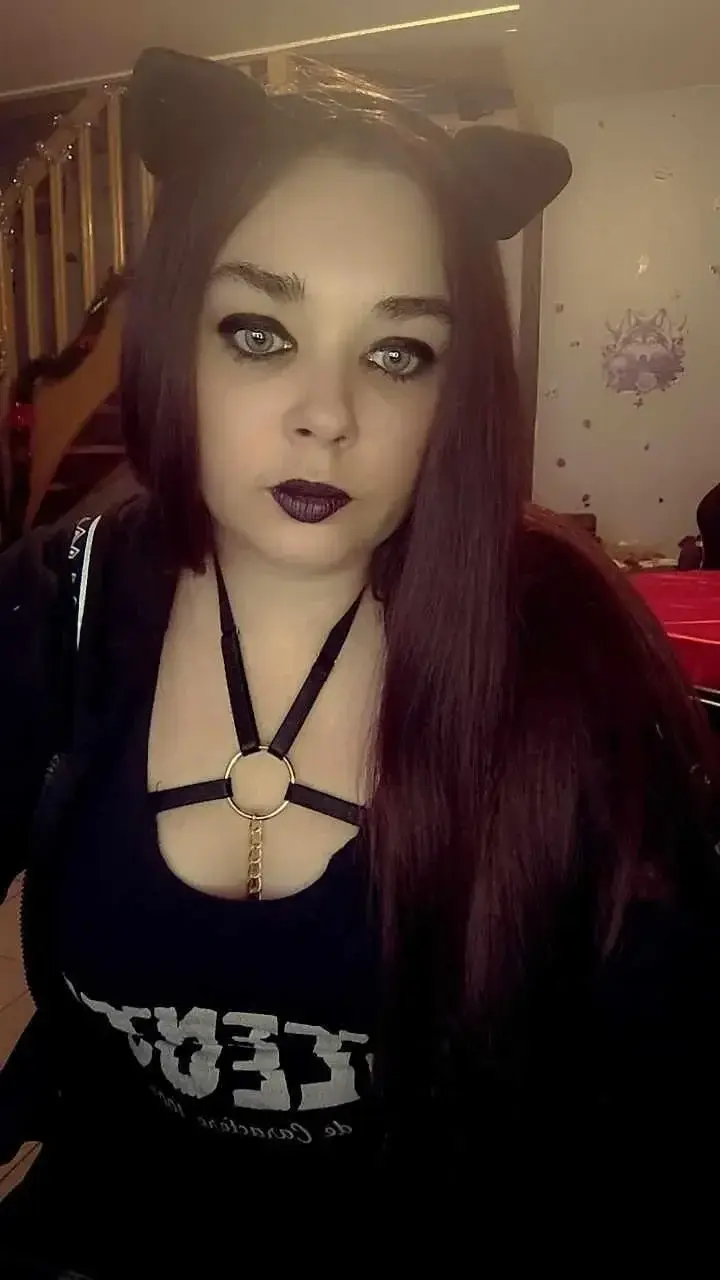Leak & nude 3 — Hellanaa666