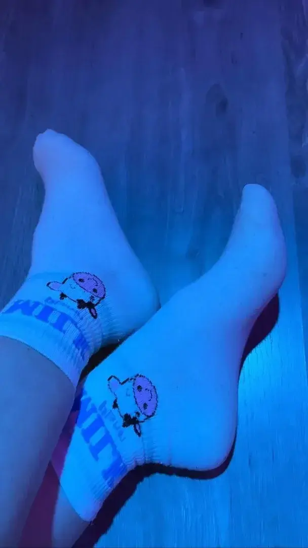 Leak & nude 2 — Peachesandfeet