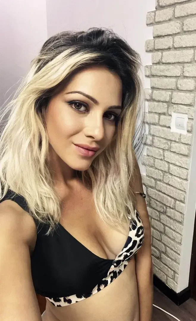 Abo offre 😋1€ code: XXX 💋 😍!jolie sextape offert a l’abonnement +plein d’autres vidéos bien chaude sur ma page!🔥