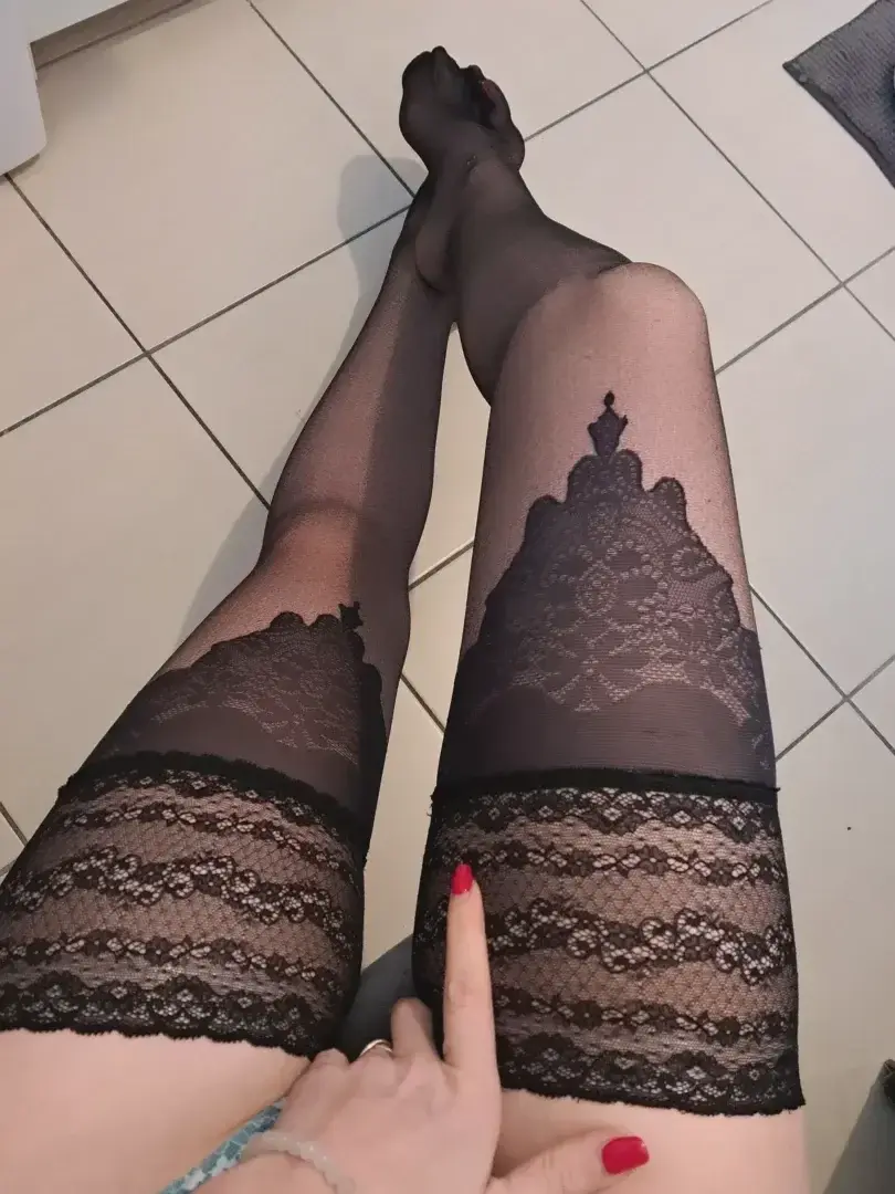 Leak & nude 3 — Banquiereanonyme