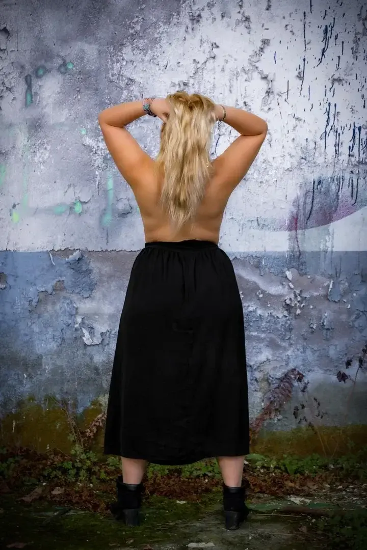 Leak & nude 1 — M20147