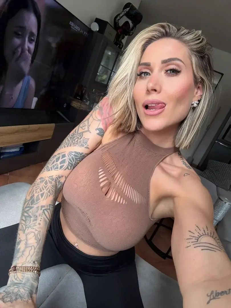 Leak public de Diamantaoff — « Mon abo est 100% gratuit 😈 » (nude) sur MYM