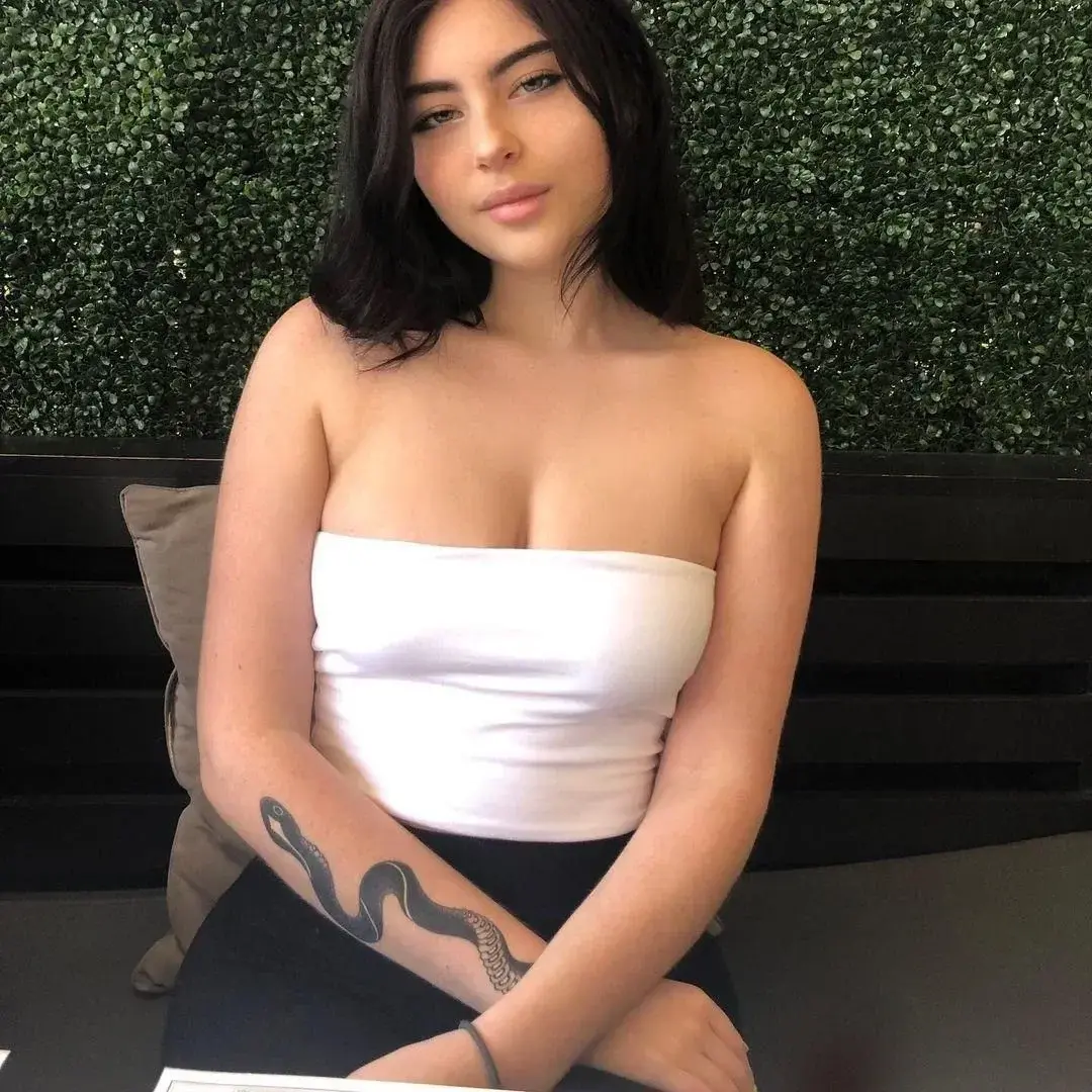 Leak & nude 2 — Johannamilet75