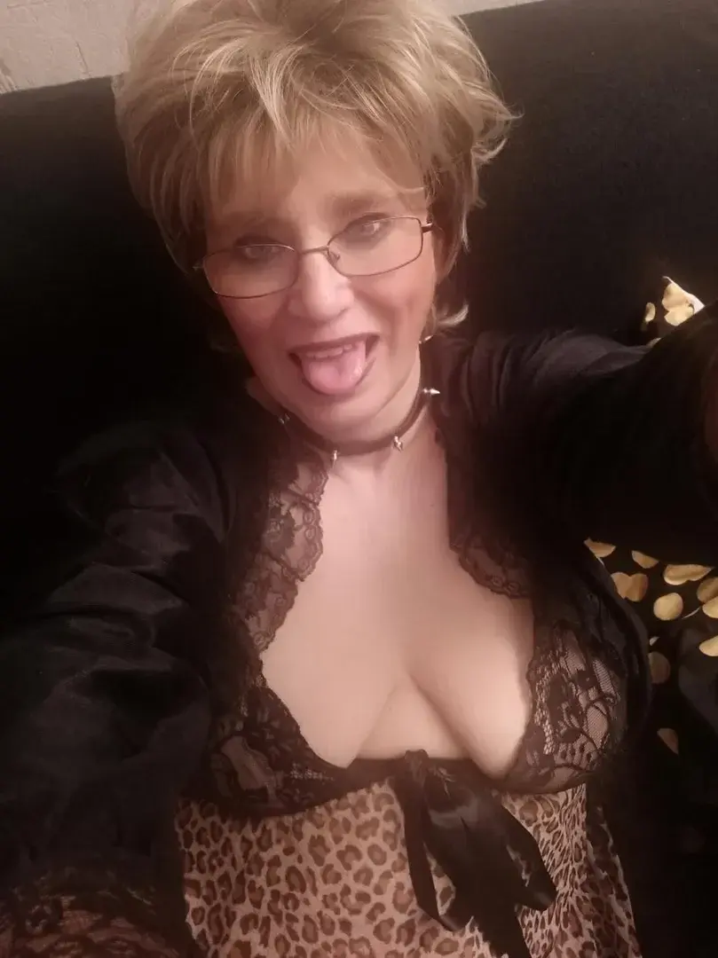 Leak & nude 3 — Samanthasexe