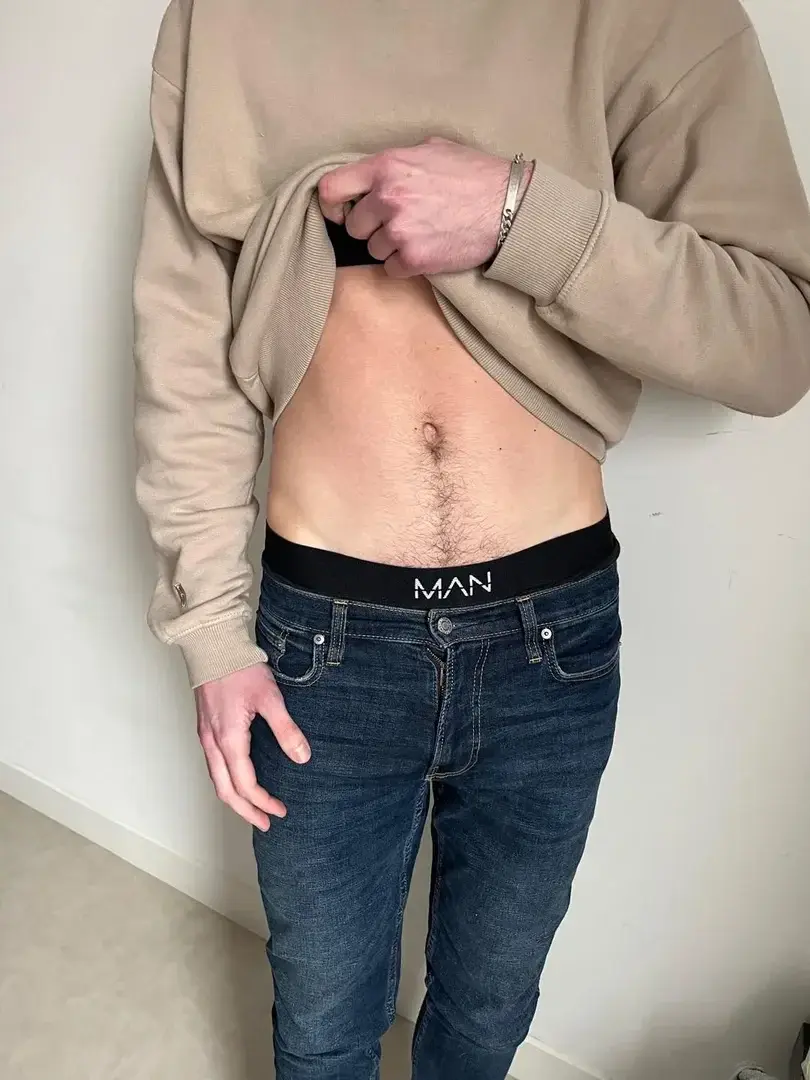 Leak & nude 3 — Scotty1