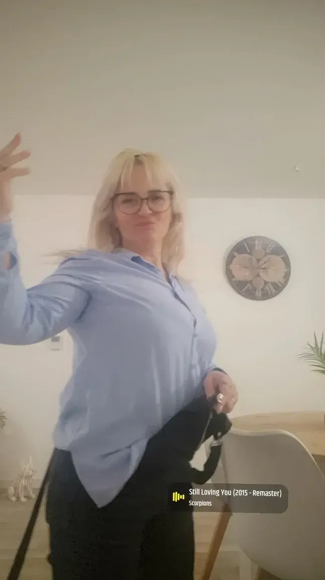 Coucou les coquins ..alala oui j'ai pris de sacrés rondeurs mais la mise à jour du corps est en cours ...veuillez patienter ---🤣🤣Allez la suite de cette vidéo en privéUniquement pour les abonnés 😉