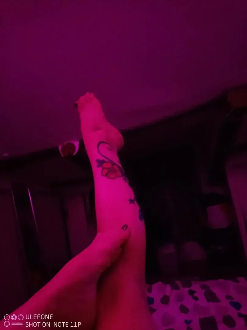 Leak & nude 2 — Letti