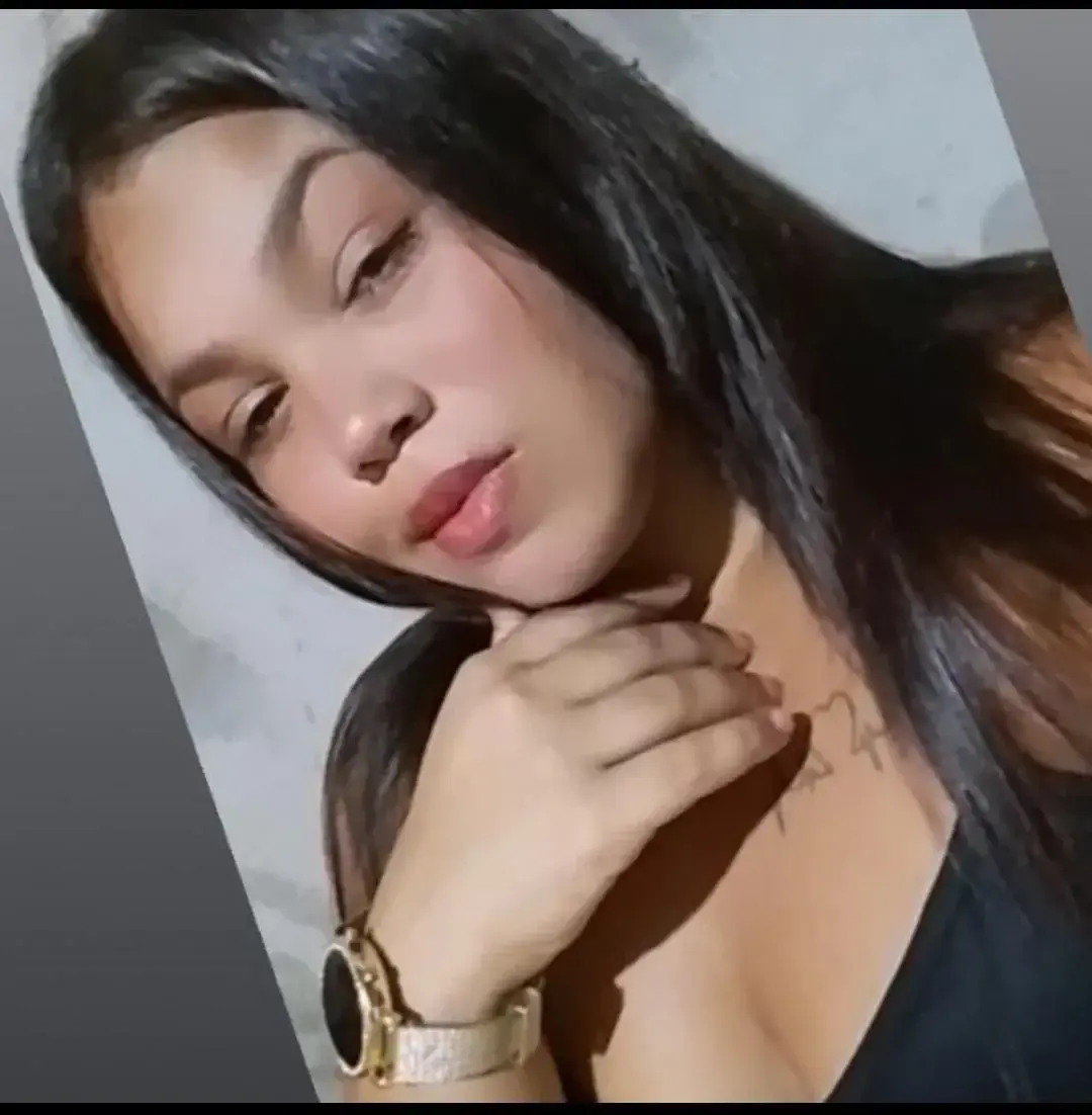 Tu vois quoi en me regardant. 🔞 Séance privé fait moi signe