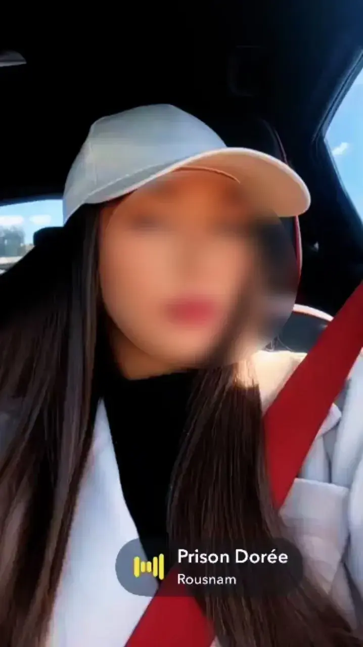 Leak & nude 5 — Pussyslave