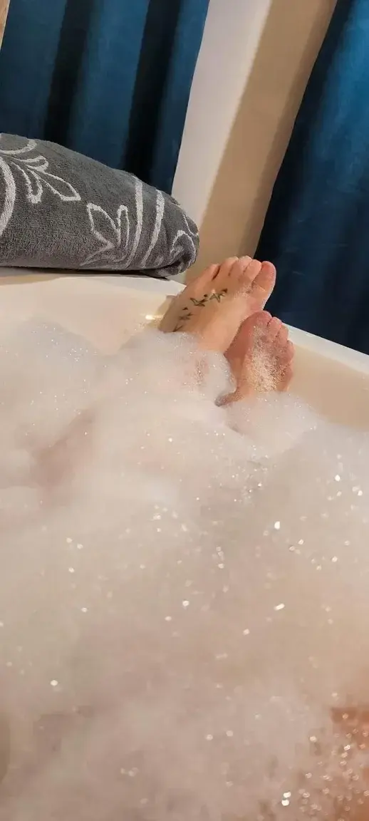 Leak & nude 5 — Phoenixred2