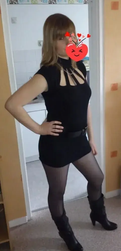 Feetmekiss - Photo exclusive MYM 4 | French Modèles