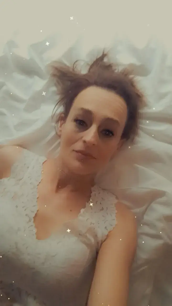 Leak public de Angel_oups — « description de la photo » (nude) sur MYM