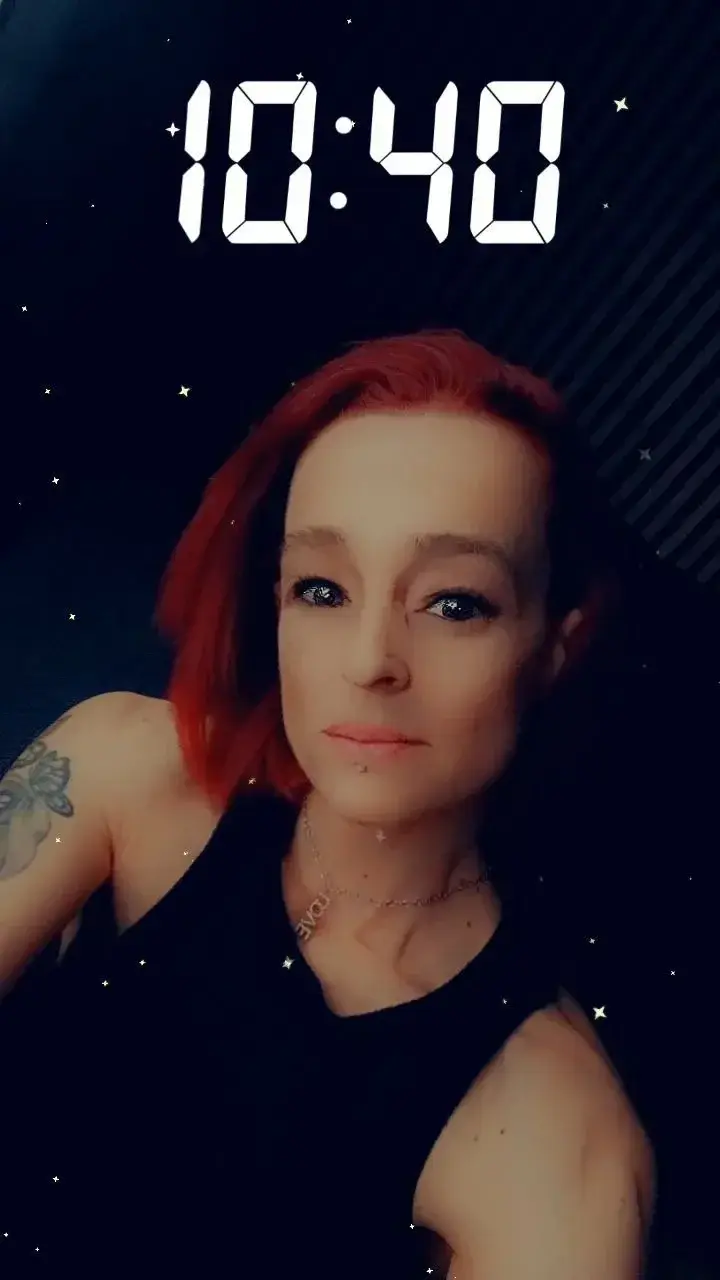 Leak public de Angel_oups — « description de la photo » (nude) sur MYM