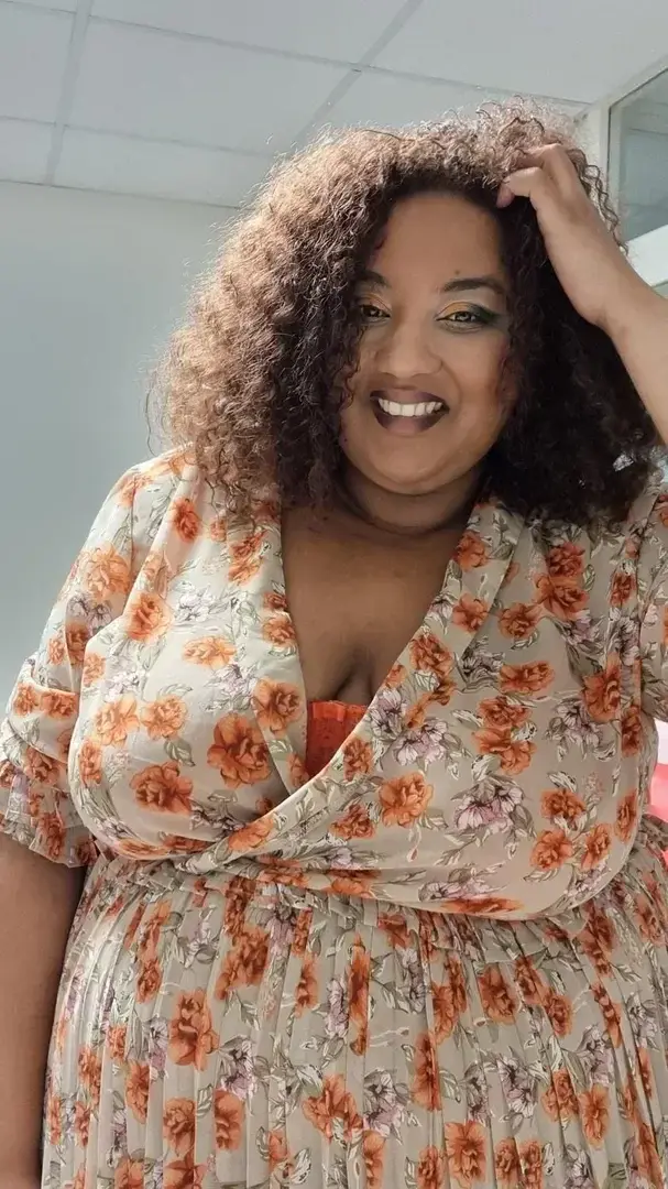Mlcurvy35 — média 6 | French Modèles