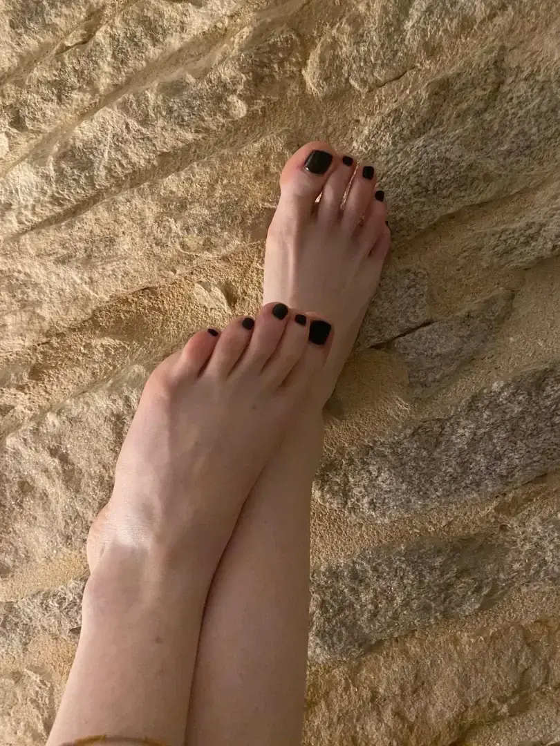 Leak & nude 3 — Feettobody