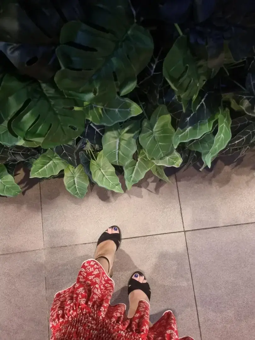 Leak & nude 2 — Travelling_feet_