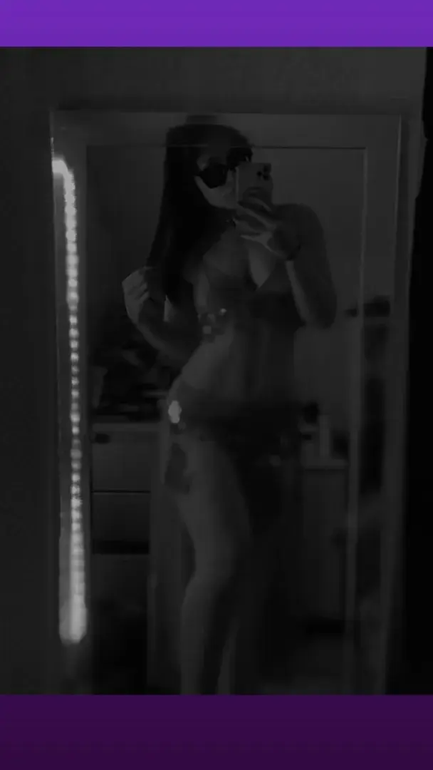 Leak & nude MYM — _momo_sexy_ : « 💃😏 » (MYM)