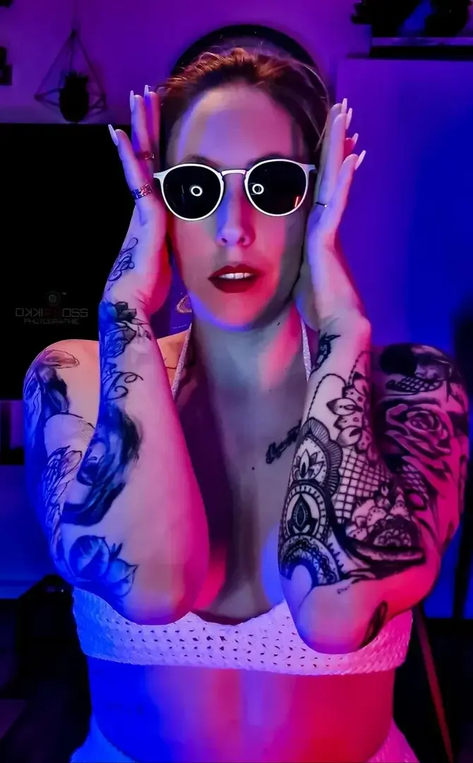 Leak & nude 5 — Atypikaatypika