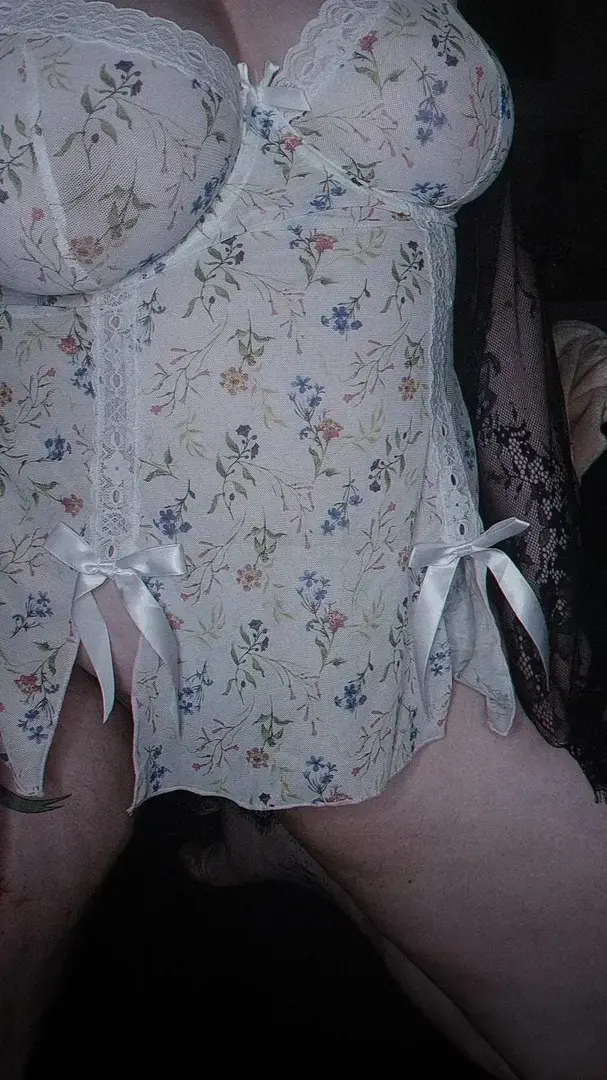 Leak & nude 4 — Tulipe__