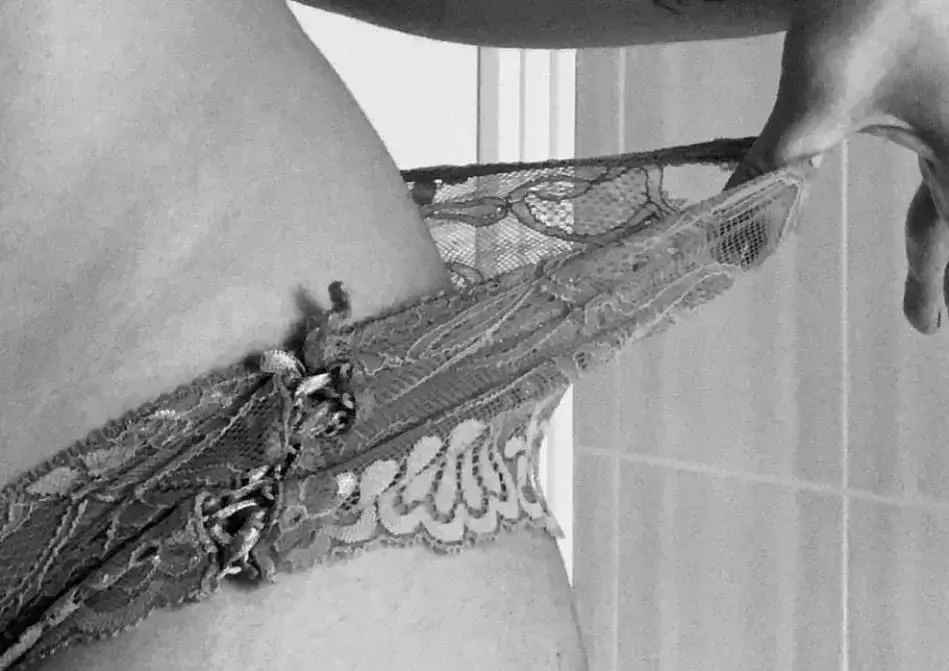 Leak & nude 1 — Laurafeetovers
