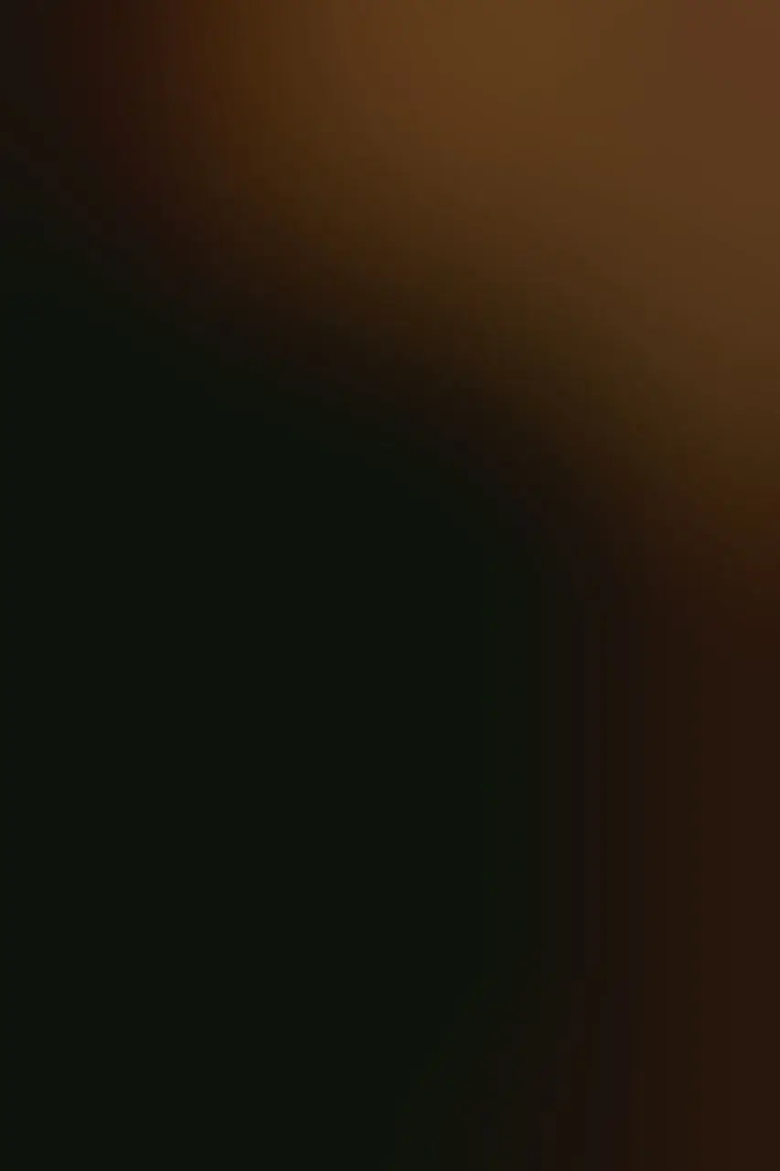 Leak & nude 1 — Saintenoire