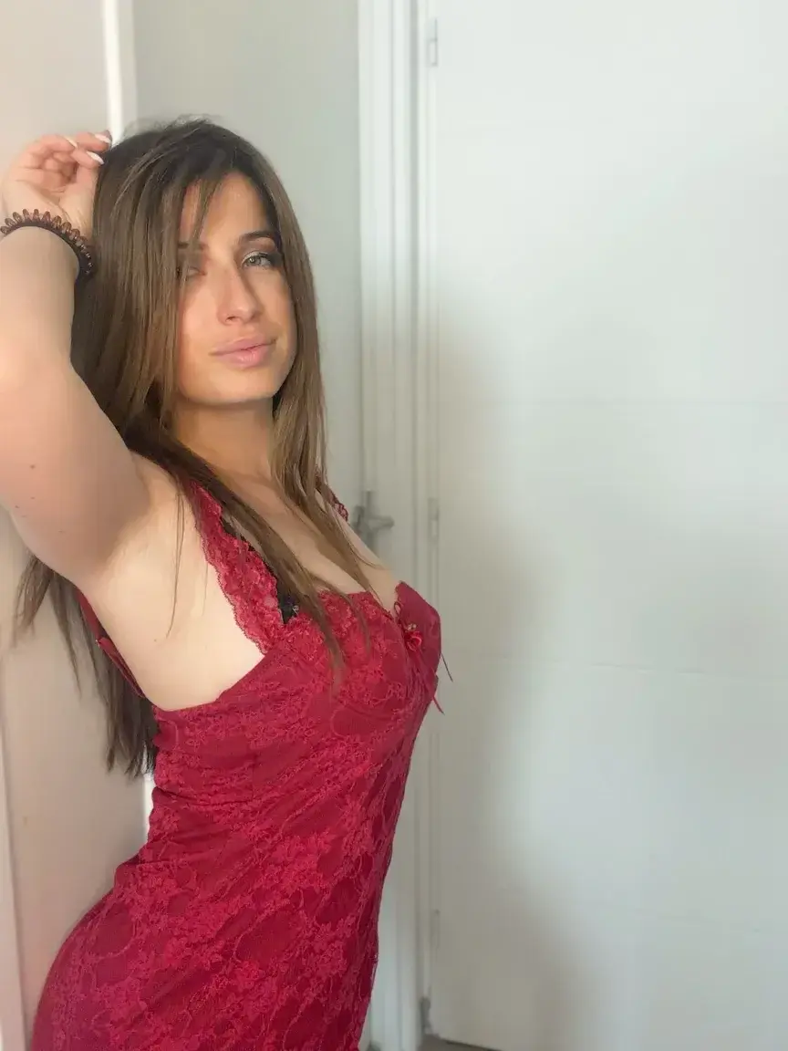 Abonne-toi gratuitement et découvre en privé tout ce que j’ai envie de te faire 🥵