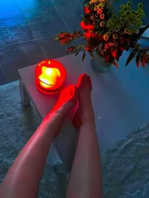 Leak & nude 2 — Feetparissud