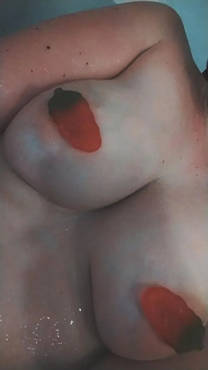 Leak & nude 9 — petite_brune0