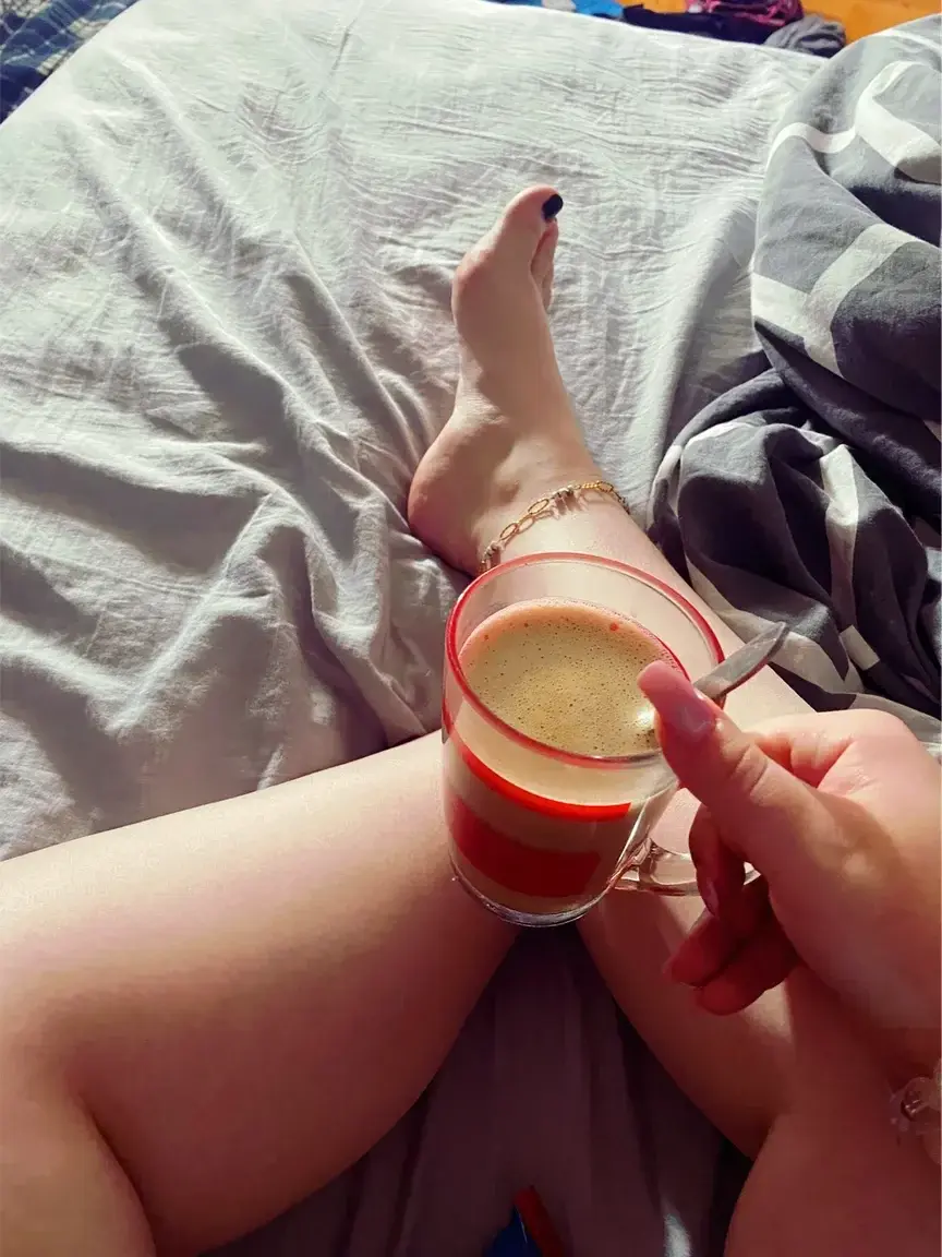 Leak & nude 4 — Lola_feetgirl_french