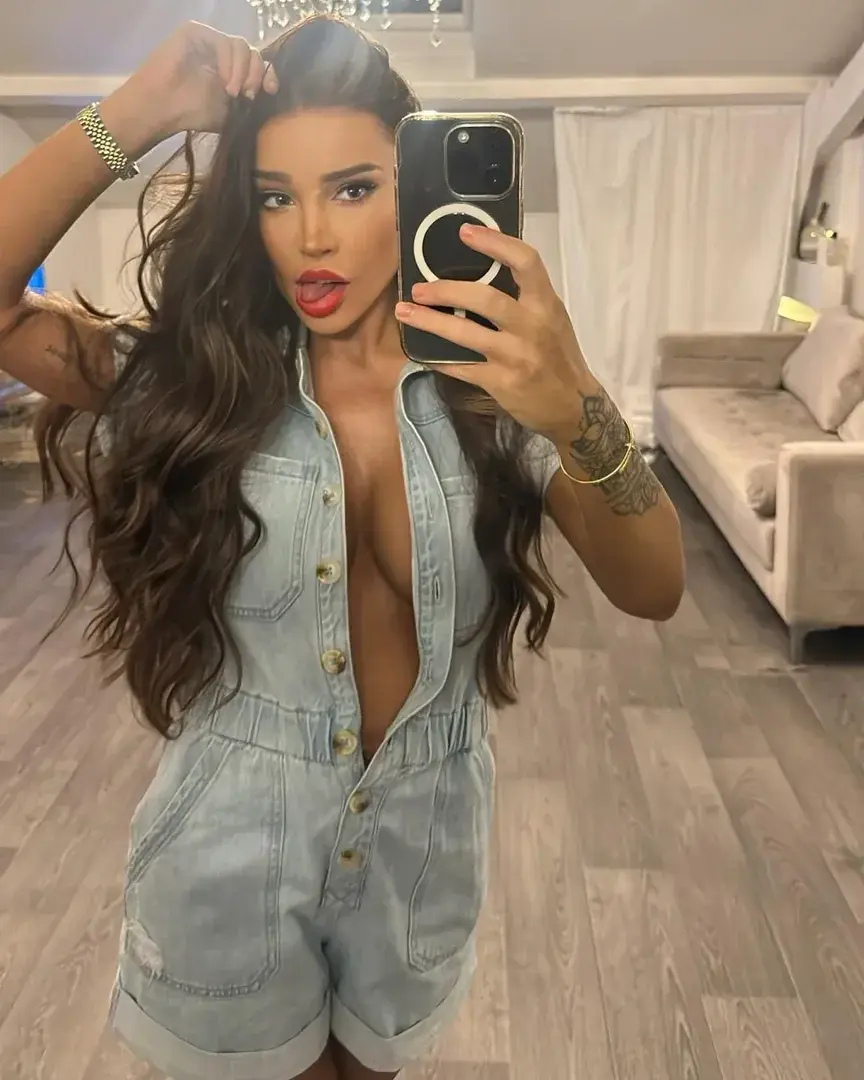 Leak & nude 1 — Sobella_cam
