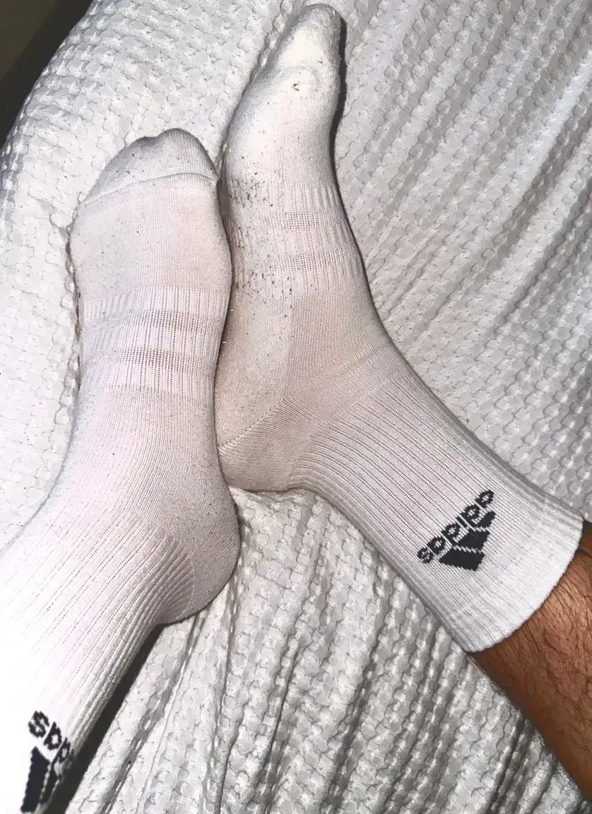 Leak & nude 1 — 4_feetlovers