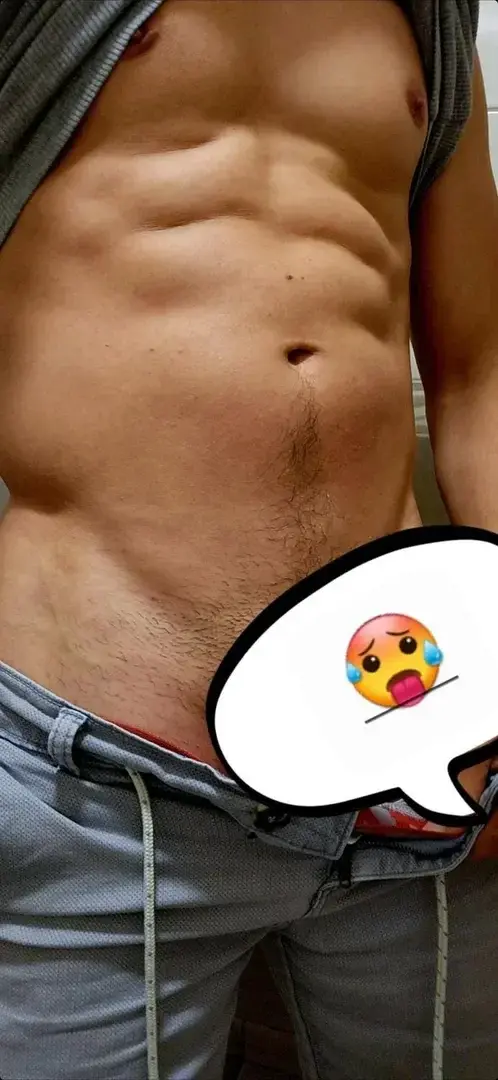 Venez aussi voir mon homme il est très chaud 😍😘🥵