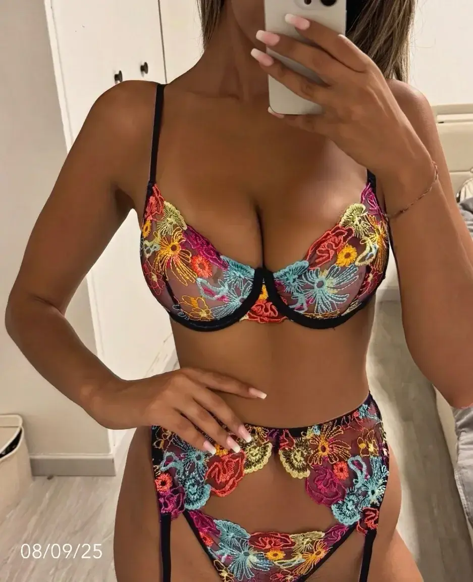 Leak & nude 3 — imthatgirl