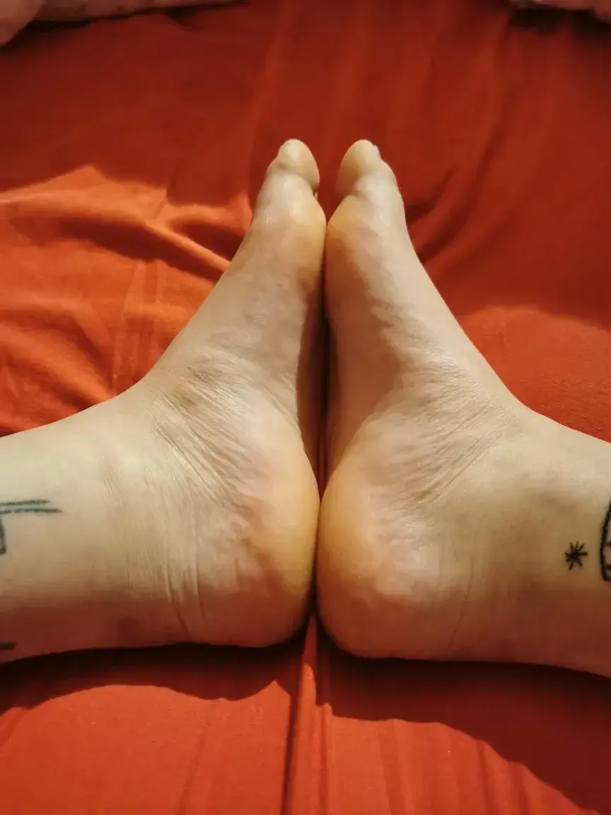 Avatar de Feetsandboobs