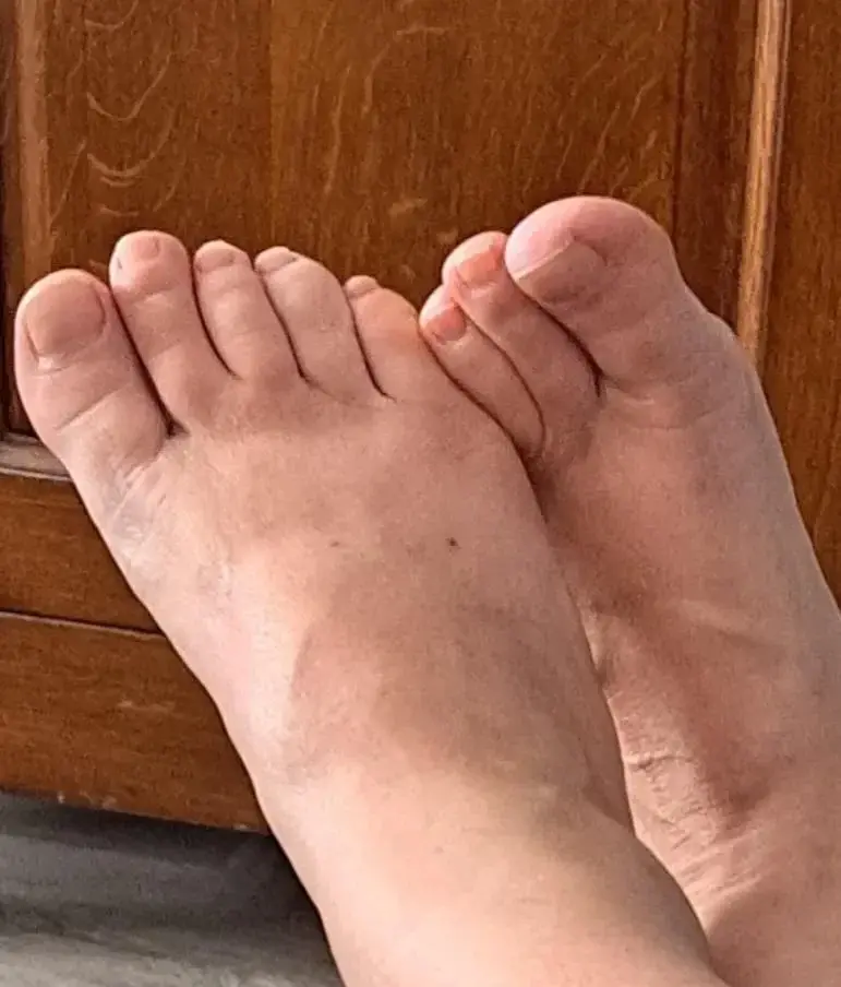 Leak & nude 2 — _youlovemyfeet