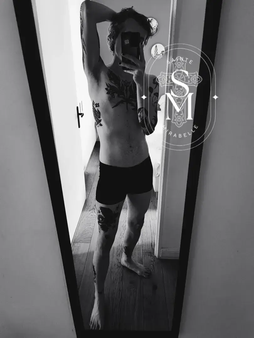 Leak & nude 2 — saintemirabelle
