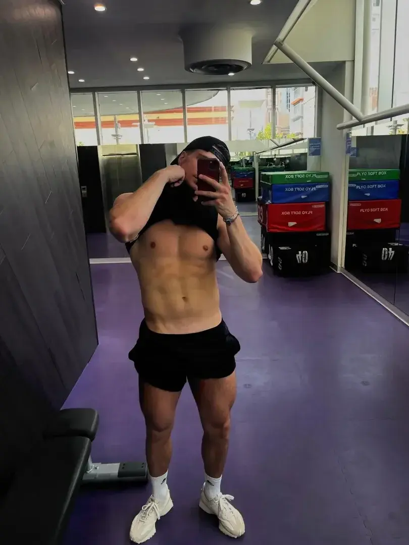 Leak & nude 6 — Livs