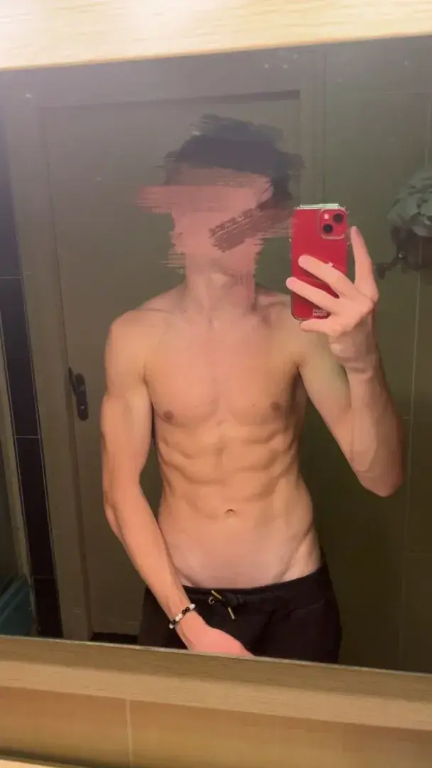 Leak & nude 2 — Tom_ferrera