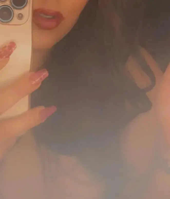 Leak & nude 4 — Lapetitebrunetatouee