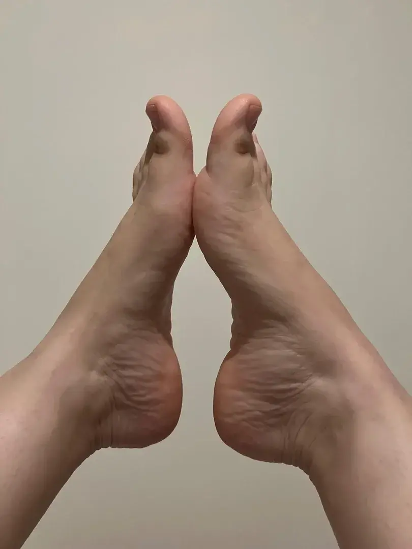 Leak & nude 1 — Inaya_photos_pieds