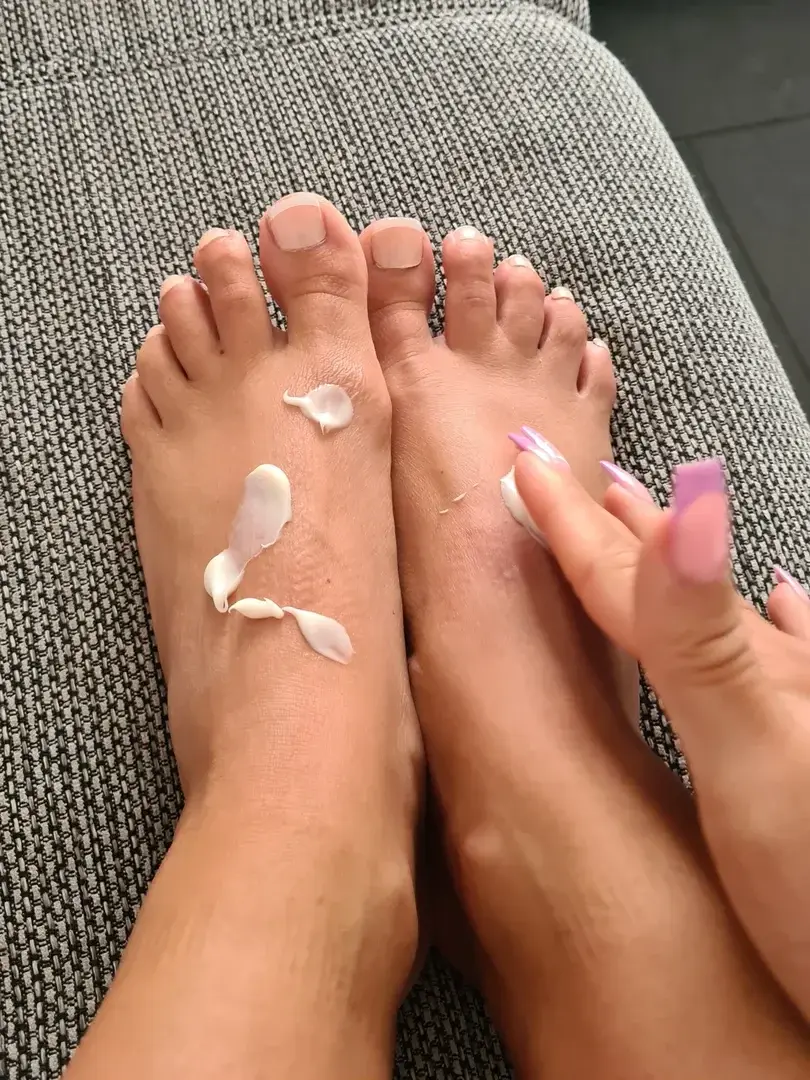 Leak & nude 7 — Desiremyfeets